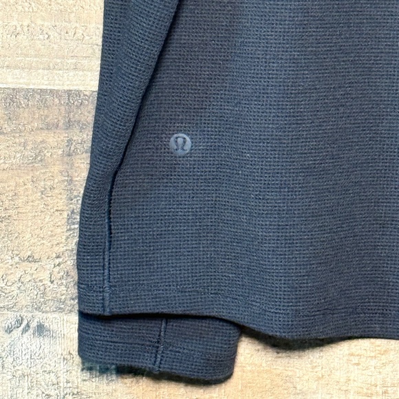 Lululemon Athletica Men's Black Waffle long Sleeve Shirt Large L - Picture 3 of 3